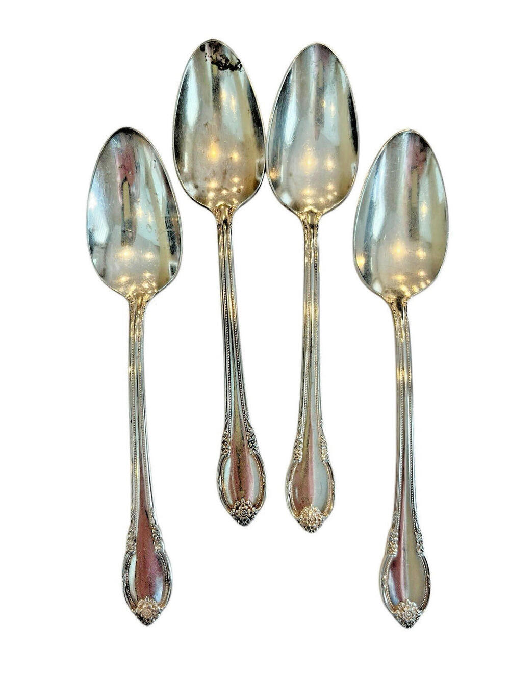 1847 Rogers Bros IS Silver Plate Remembrance Teaspoons 4 pcs 2372/2373/2374